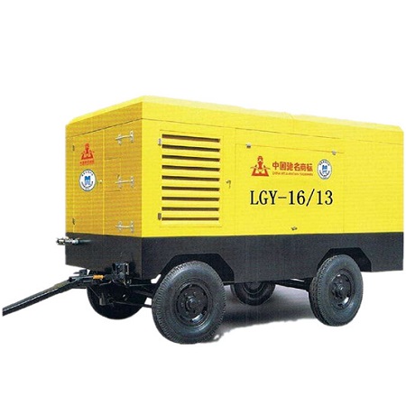 開山空(kong)壓機用于(yu)抗浮錨杆(gan)施工