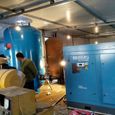 隧(sui)道工程(cheng)用開山(shan)空壓機(ji)