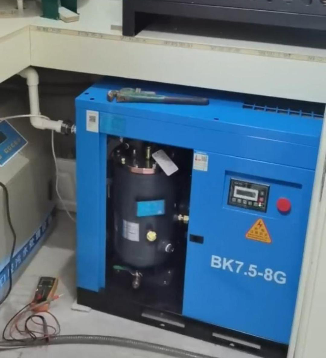 口腔(qiang)醫院用(yong)上了開(kai)山螺杆(gan)空壓機(ji)